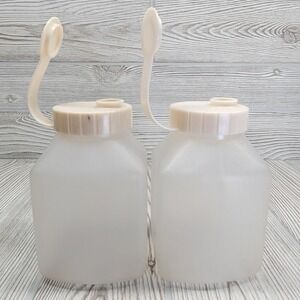 Rubbermaid 1 Quart Liquid Storage Bottles Set of 2 Frosted Clear Vintage 2467